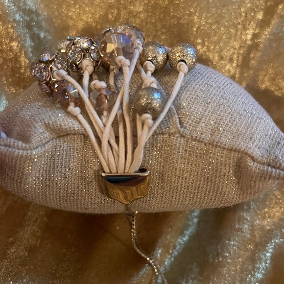 10 strand beaded bracelet. Gold hardware - Picture 5 of 6